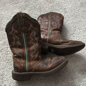 Womens Justin Gypsy Cowboy Boots 6.5‎ B Sq Toe broken in